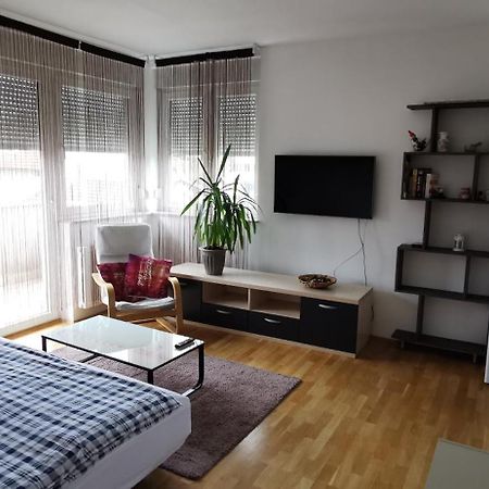 Apartment Daphnia Záhřeb Pokoj fotografie